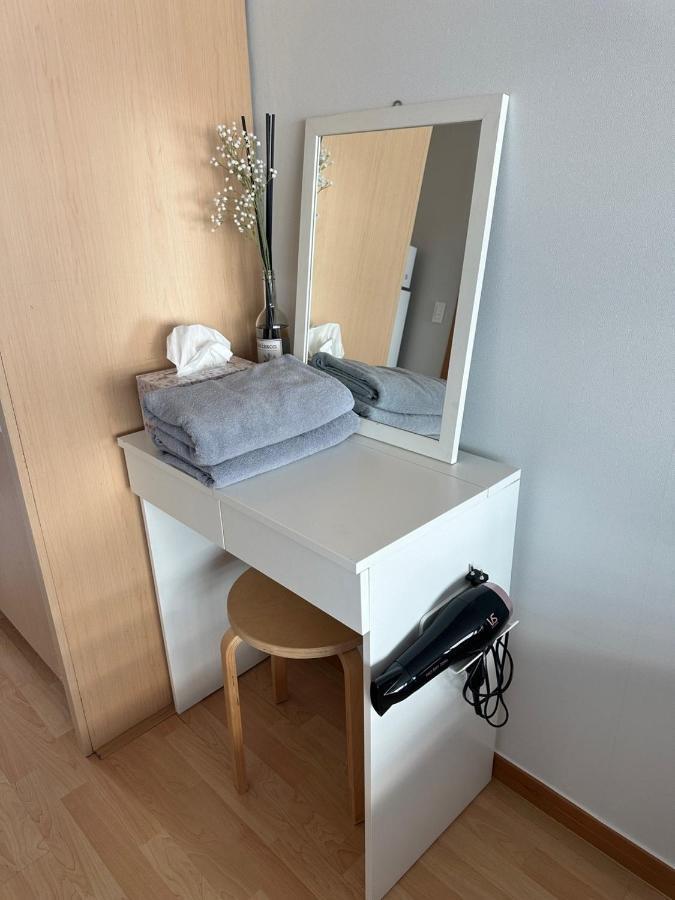 Hongdae Guesthouse 1Min From Hongik Uni Station Exit #1 Сеул Екстериор снимка