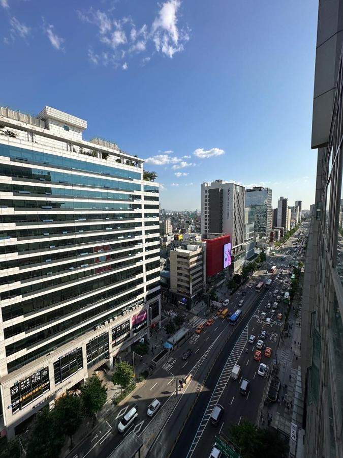 Hongdae Guesthouse 1Min From Hongik Uni Station Exit #1 Сеул Екстериор снимка