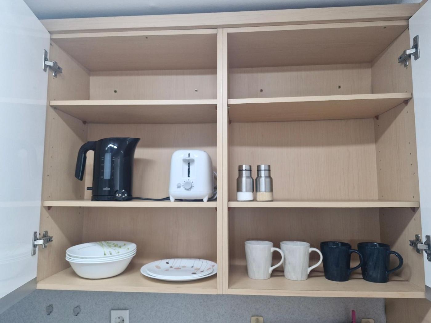 Hongdae Guesthouse 1Min From Hongik Uni Station Exit #1 Сеул Екстериор снимка